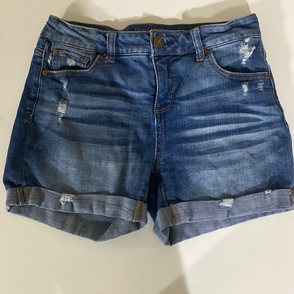 Time and Tru 6 Shorts